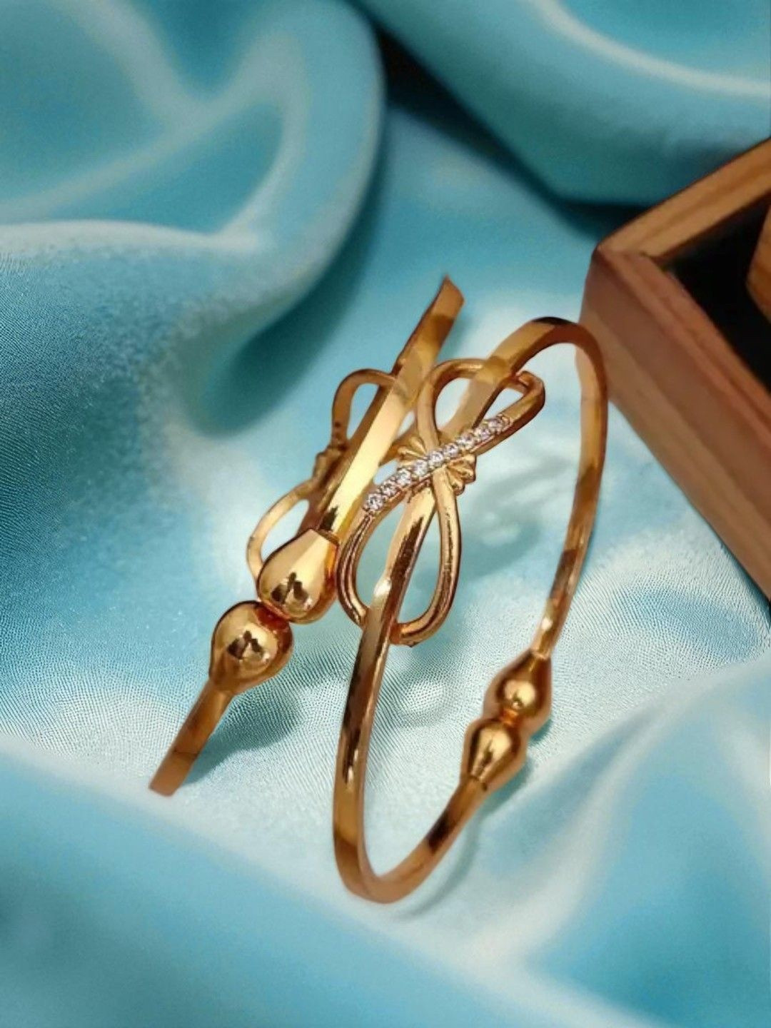 DIVASTRI Gold Brass American Diamond Bangle