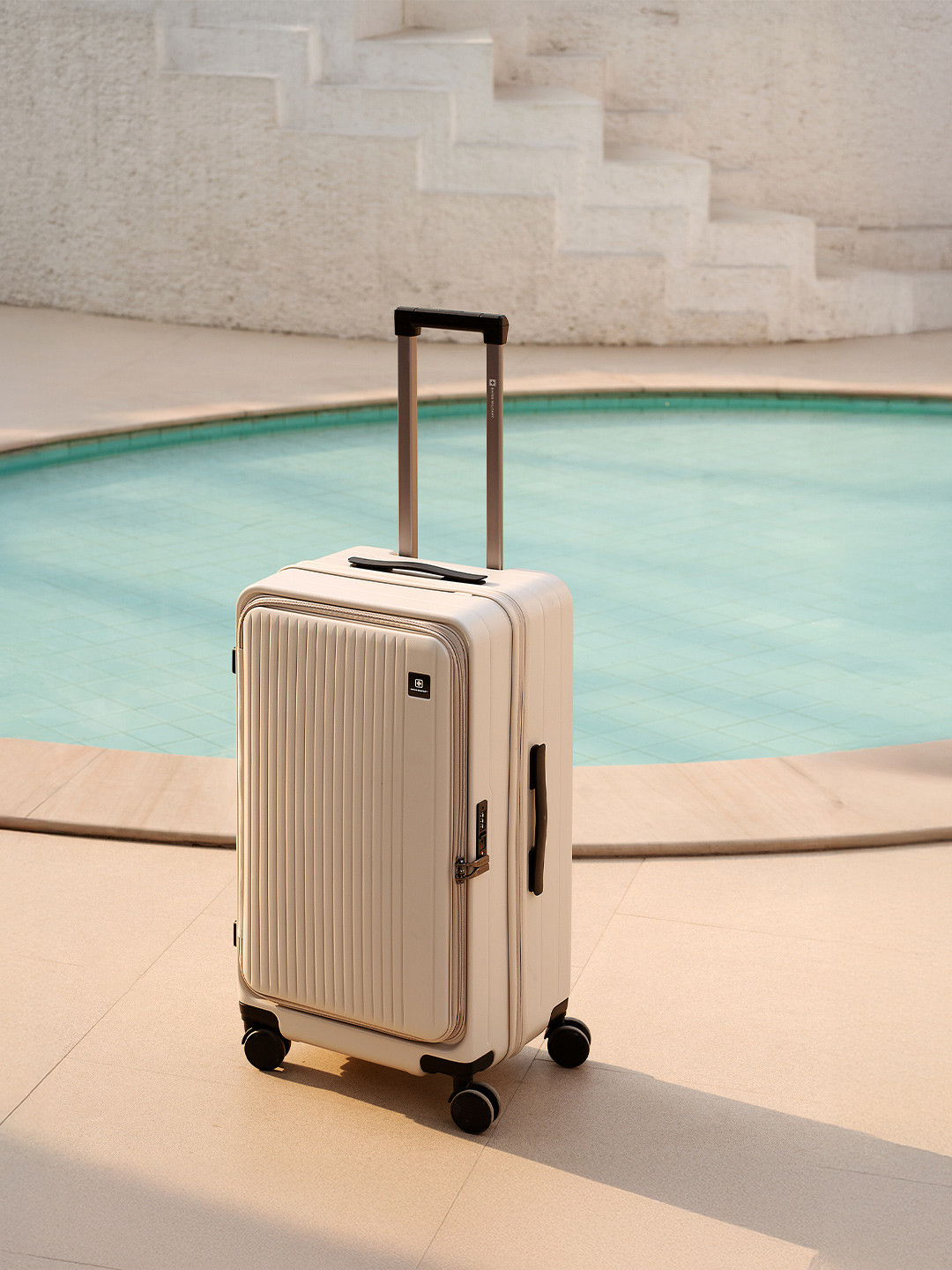 SWISS MILITARY  JADE Textured Hard-Side Medium Trolley Bag