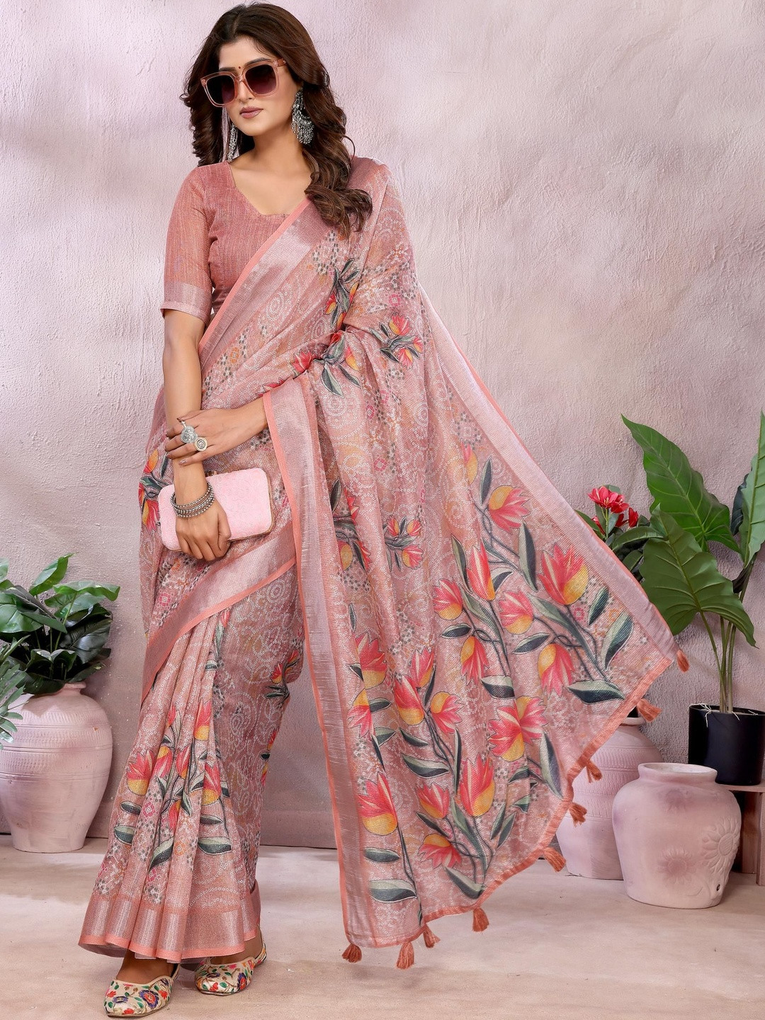 Mameraa Ethnic Motif Printed Zari Saree