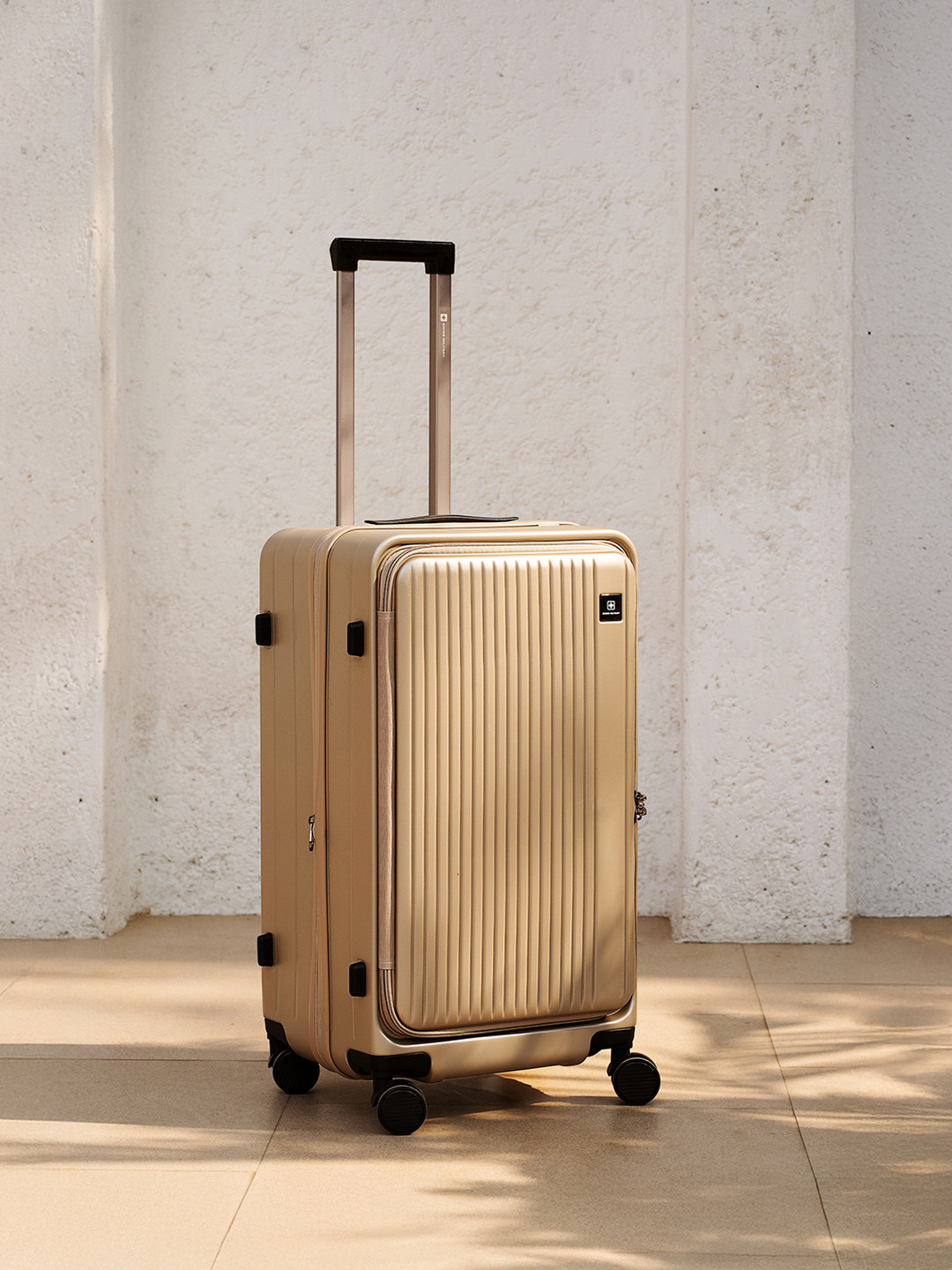 SWISS MILITARY Hard Sided Trolley Suitcase