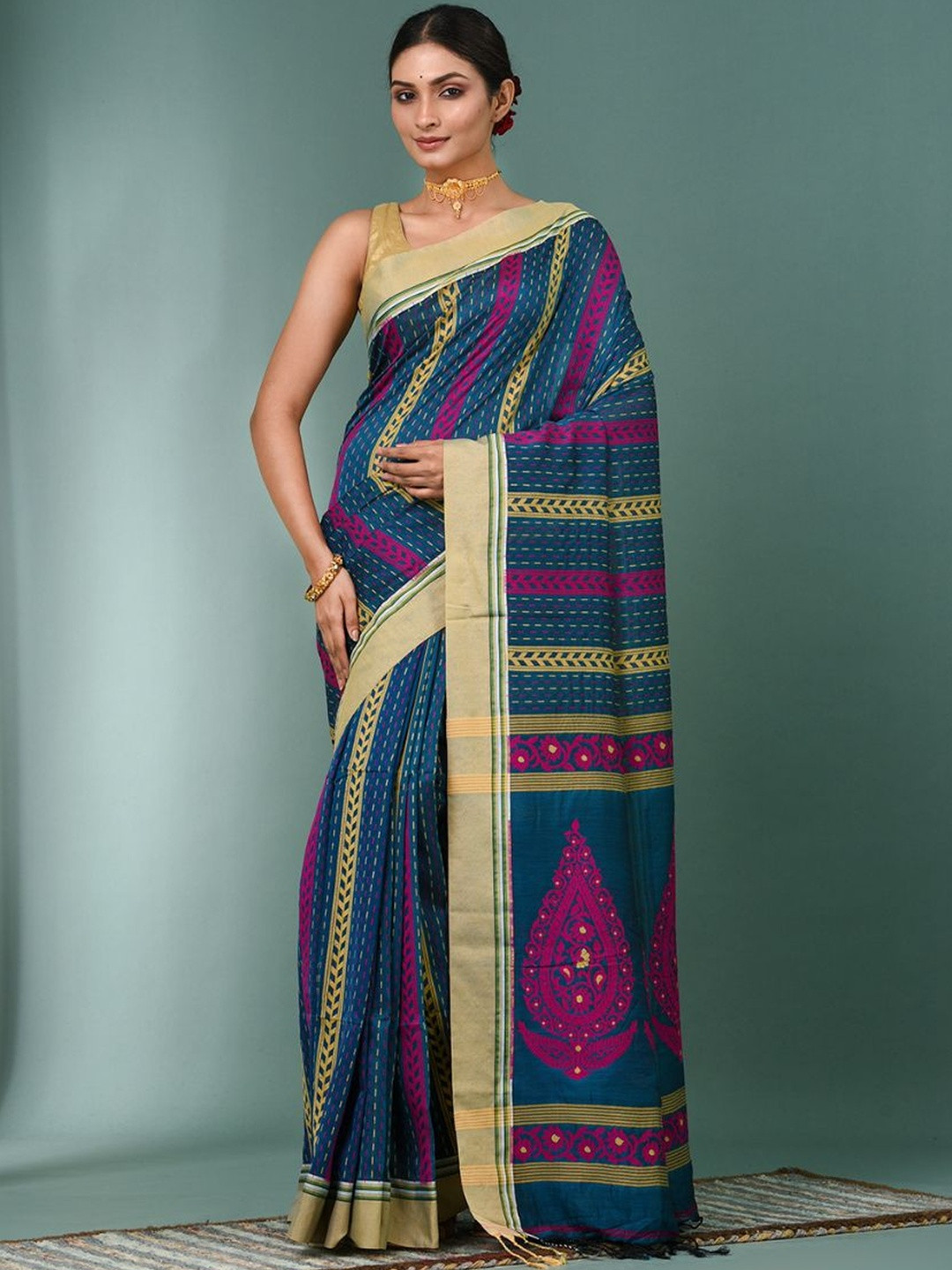Charukriti Geomatric Pattern Saree