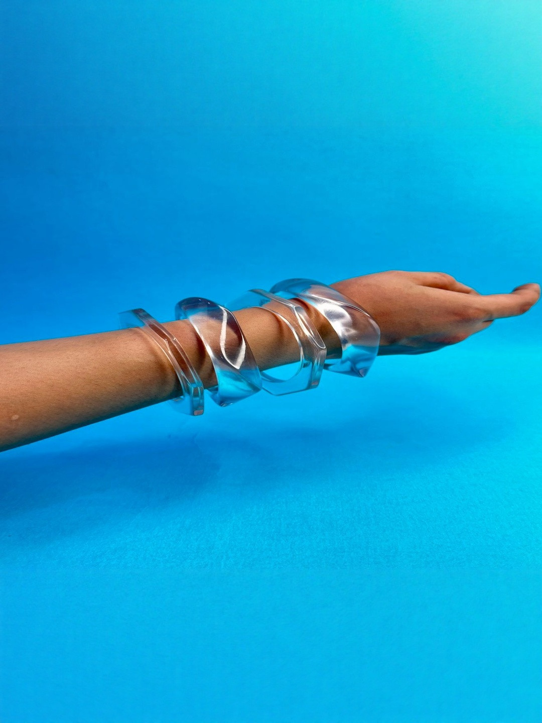 TAG 7 Women Set Of 4 Transparent Bangle