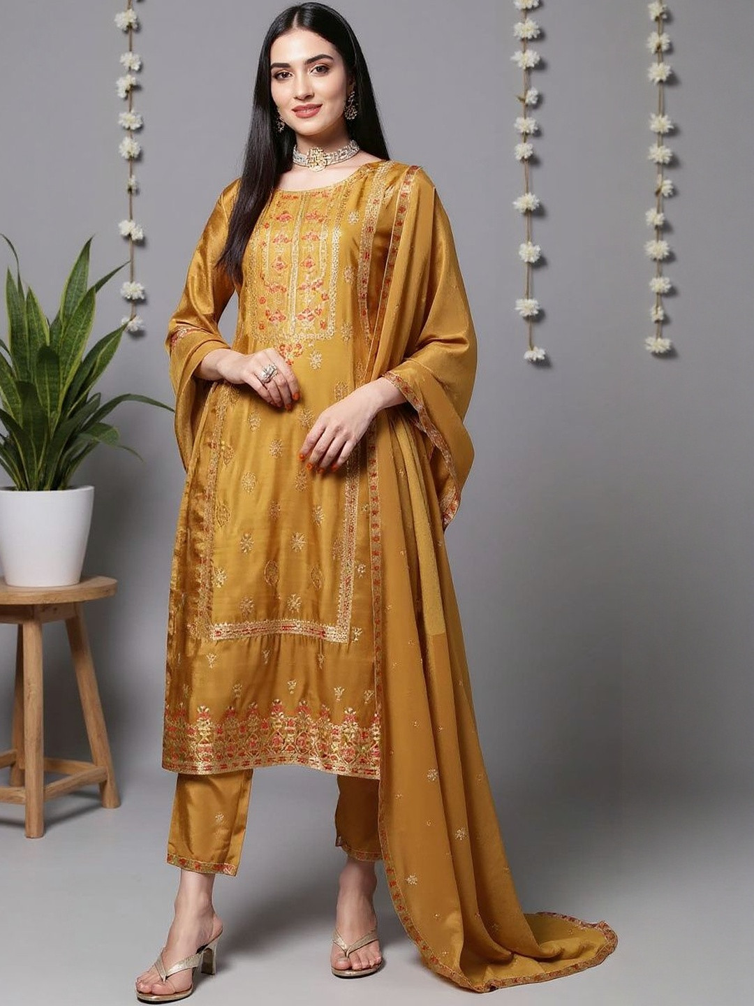 Twika Floral Printed Kurta With Trousers & Dupatta