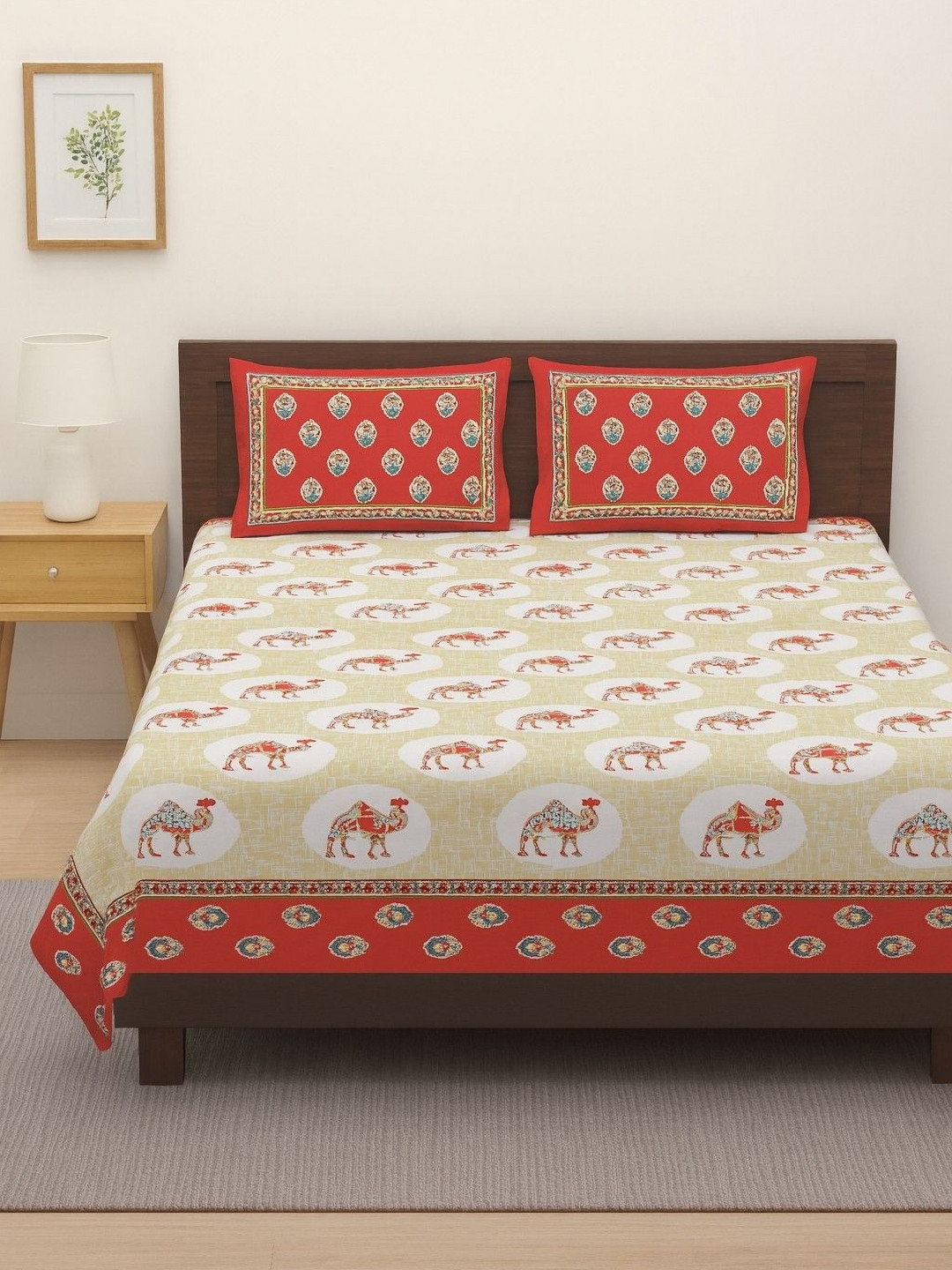SWITCHON Off White & Red Ethnic Printed 300 TC King Bedsheet Set Set 2.74 m X 2.54 m