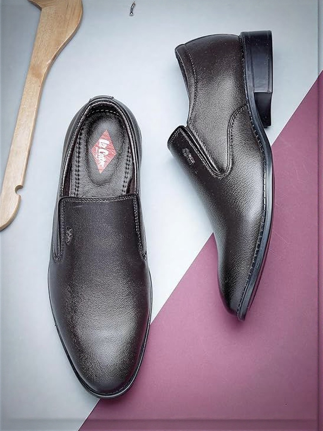 Lee Cooper Men Leather Pointed Toe Formal Shoes