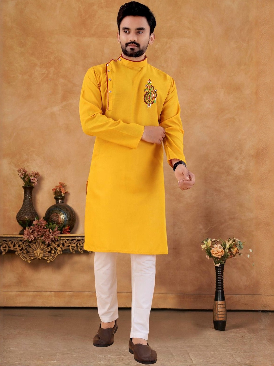 SHREE AADHYA CREATION Ethnic Motifs Embroidered Thread Work Pure Cotton Kurta With Pyjama