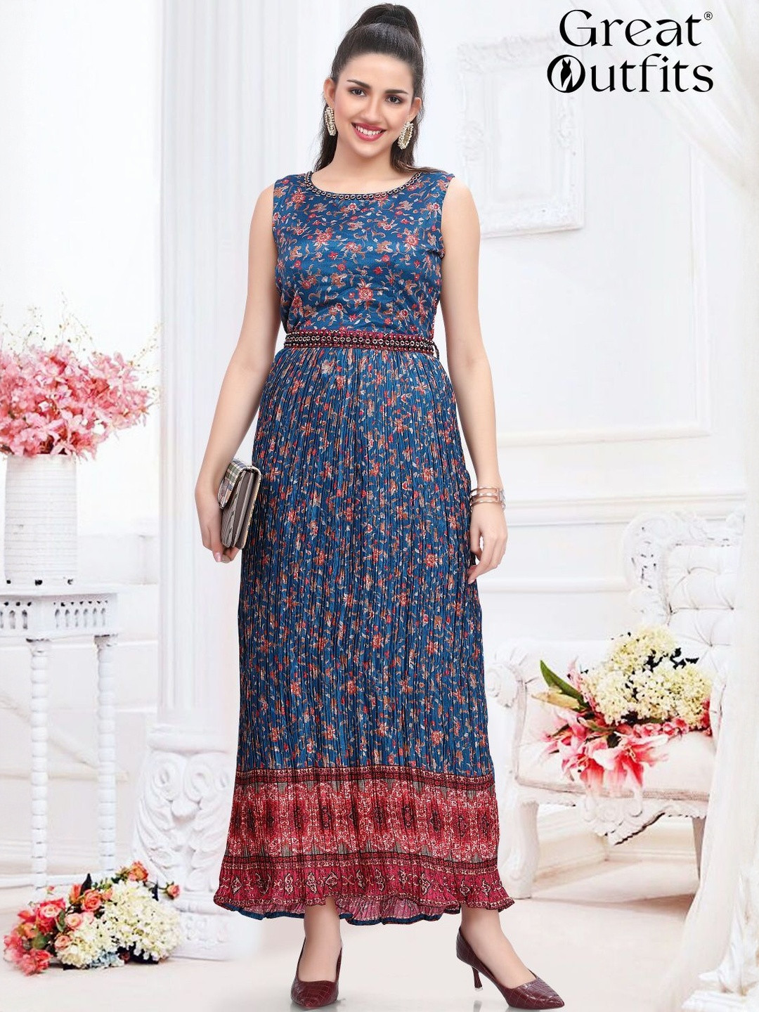 GREAT OUTFITS Women Blue Pure Silk  Kurtis