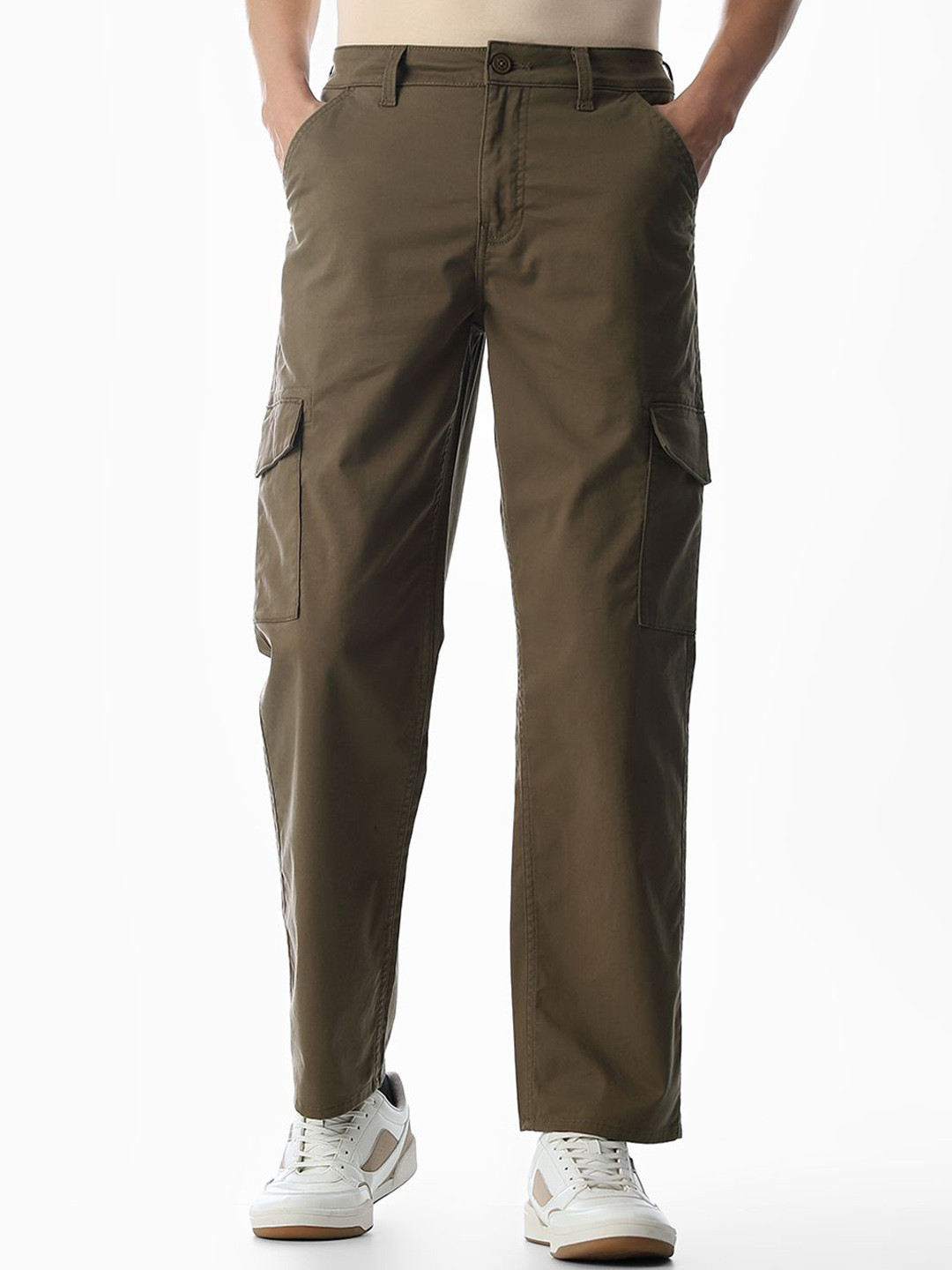 Jack & Jones Men Tapered Fit Low-Rise Cargos Trousers