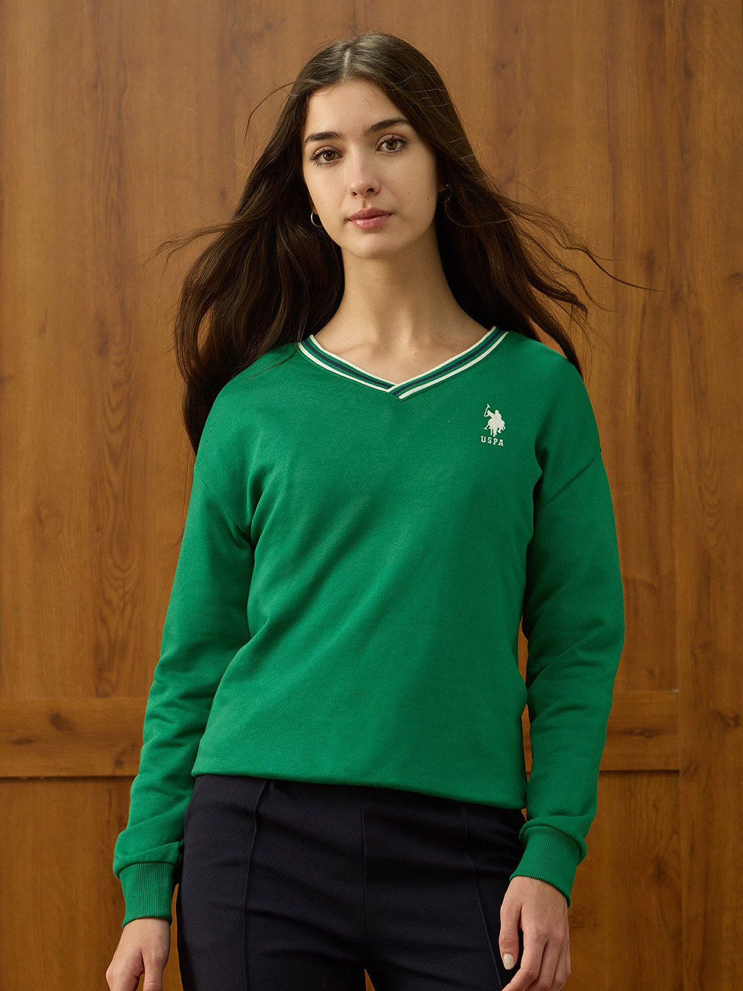 U.S. Polo Assn. Women Solid Round Neck Full Sleeve Sweatshirt
