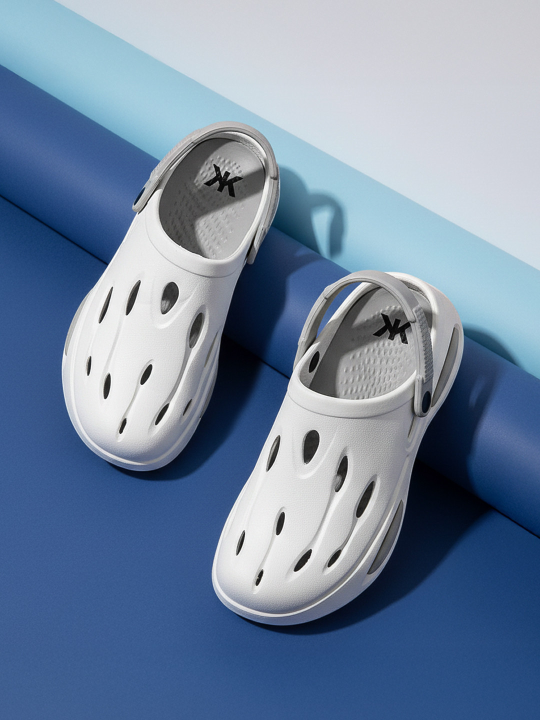 Kook N Keech Men Perforated Clogs