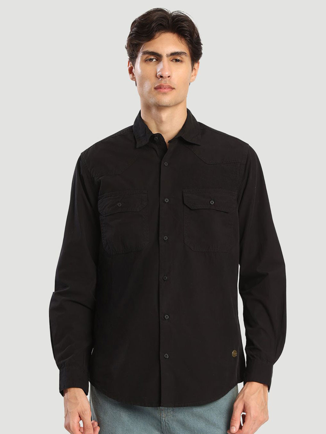 Bene Kleed Men Black Solid Regular Fit Double Pocket  Cotton Shirts