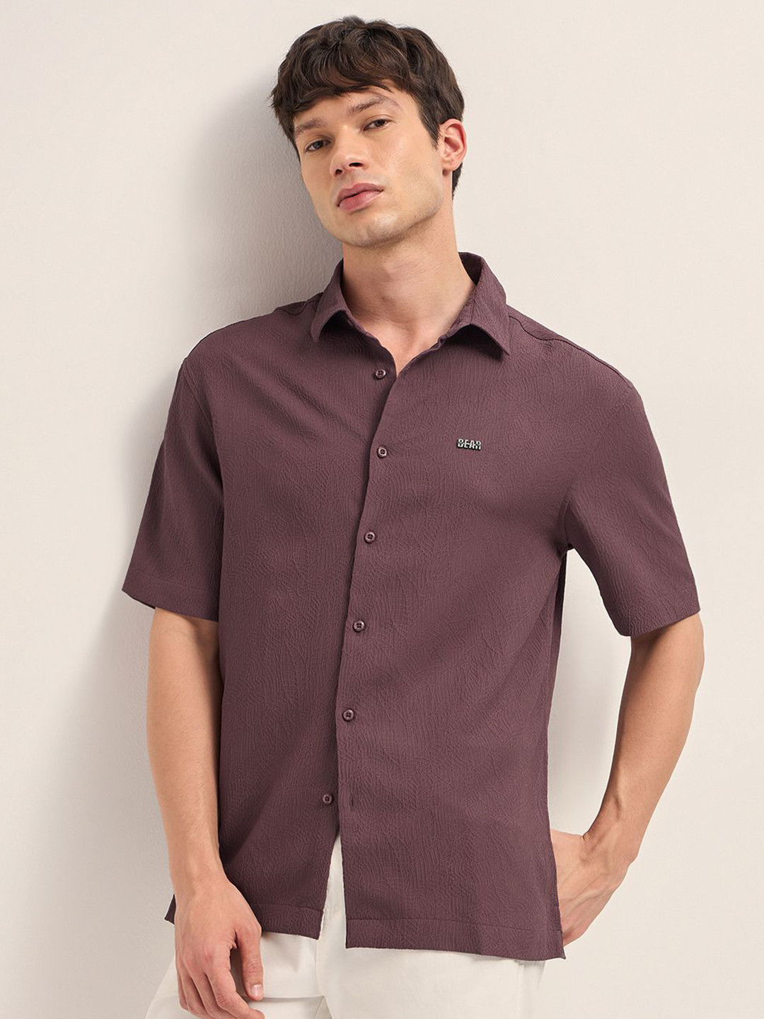 THE BEAR HOUSE Men Solid Oversized Shirts