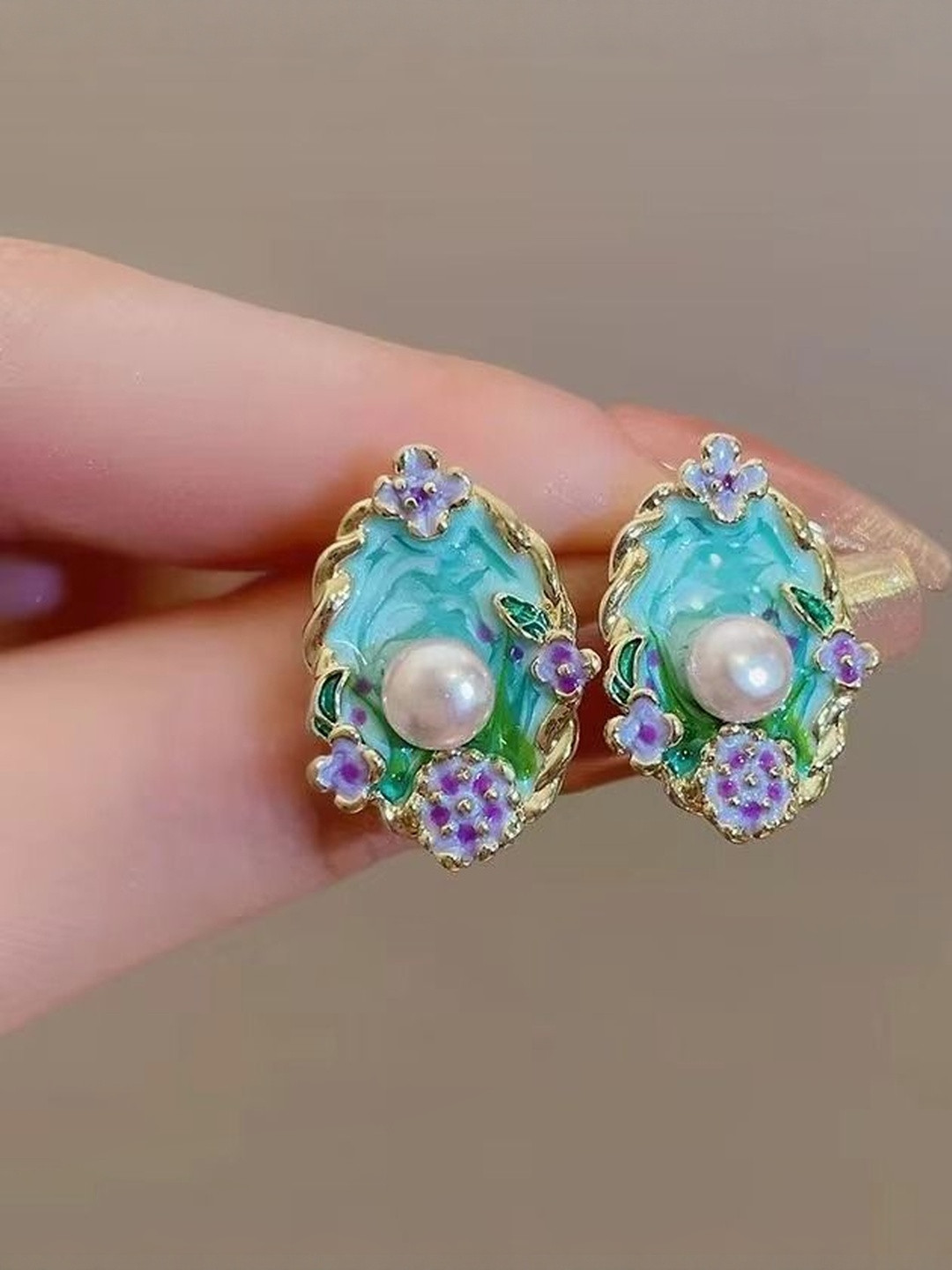 Aurum & You Silver Pearls Enamelled Flower Oval Studs