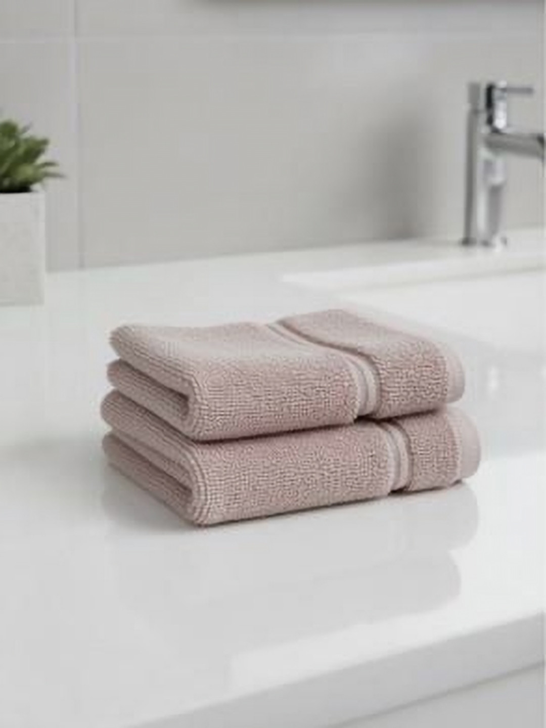 Triani Pink 2Pcs Pure-Bamboo High Absorbent Anti-Microbial Ultra Soft 450-GSM Hand Towels