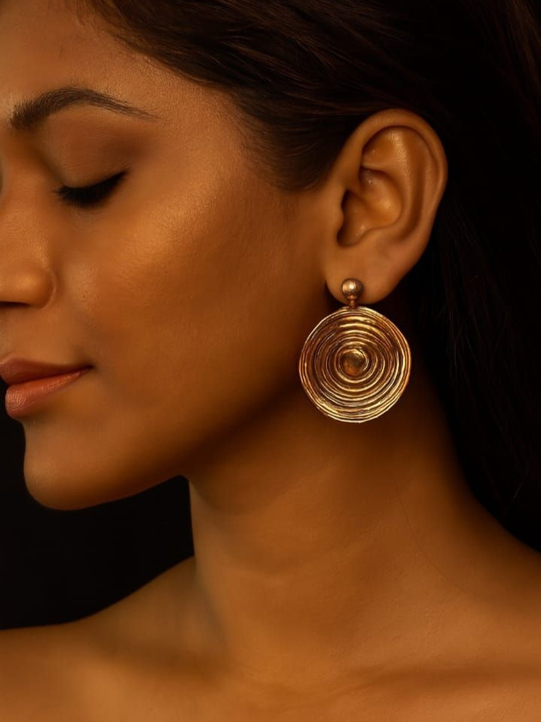 NEW AMBAJI ART JEWELLERY Women Lightweight Metallic Circular Drop Earrings