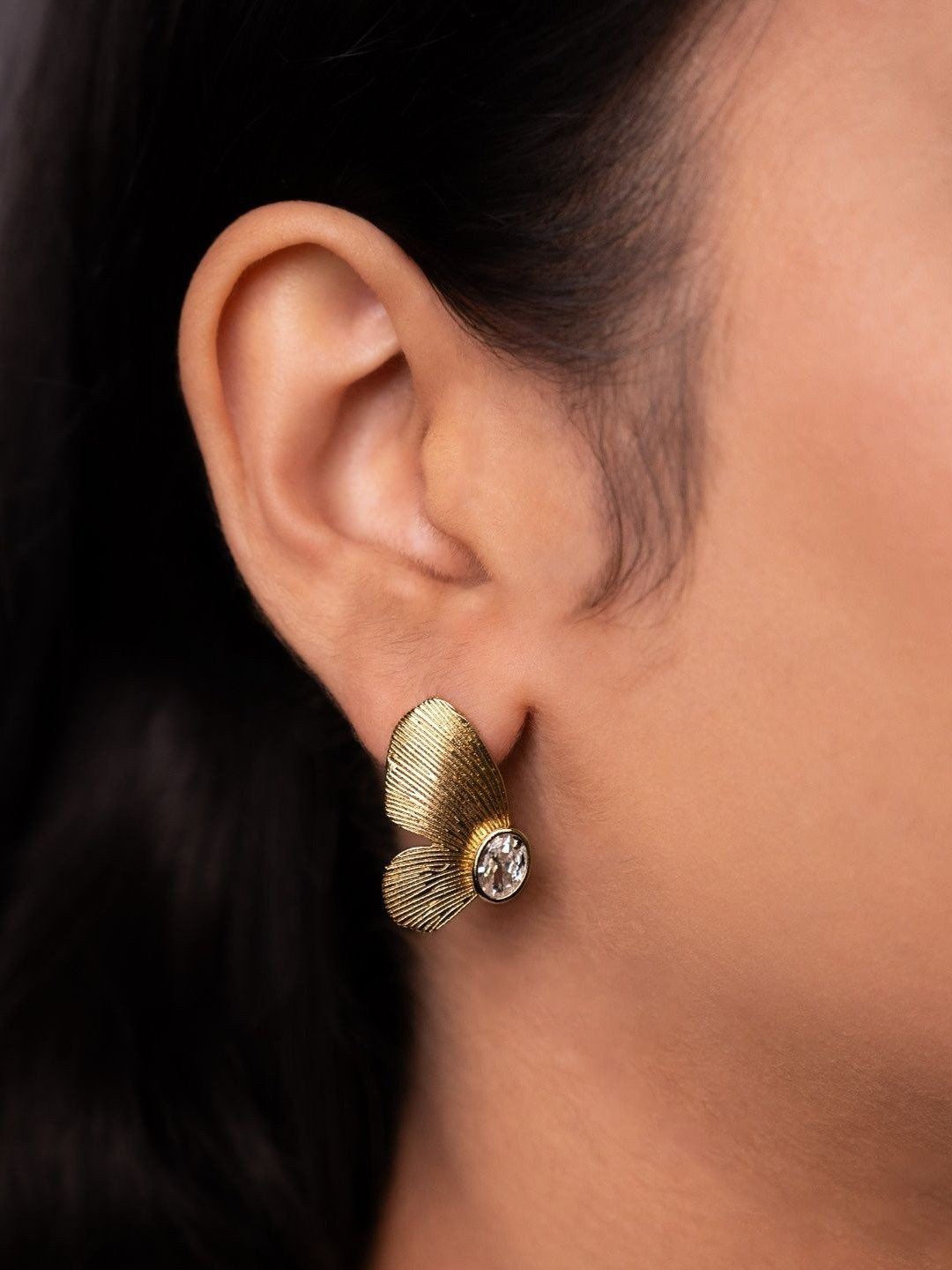 THE OPAL JEWELS Animal Shaped Studs Earrings