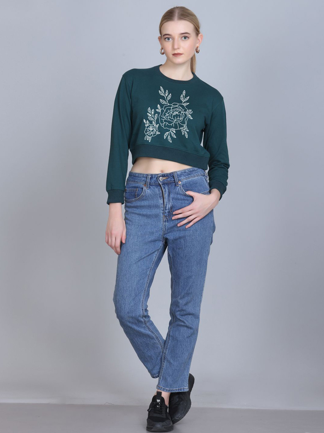 Obaan Women Graphic Printed Full Sleeve Crop Sweatshirt