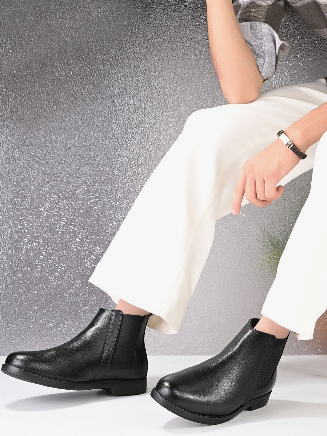 Roadster Men Black High-Top Solid Synthetic Leather Pointed Toe Chelsea Boots