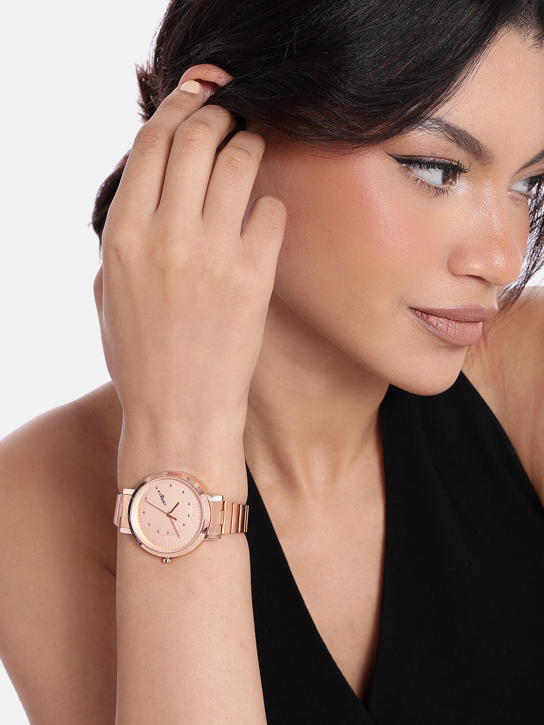 FOREST Women Dial & Stainless Steel Bracelet Style Straps Analogue Watch FRT-444-RG