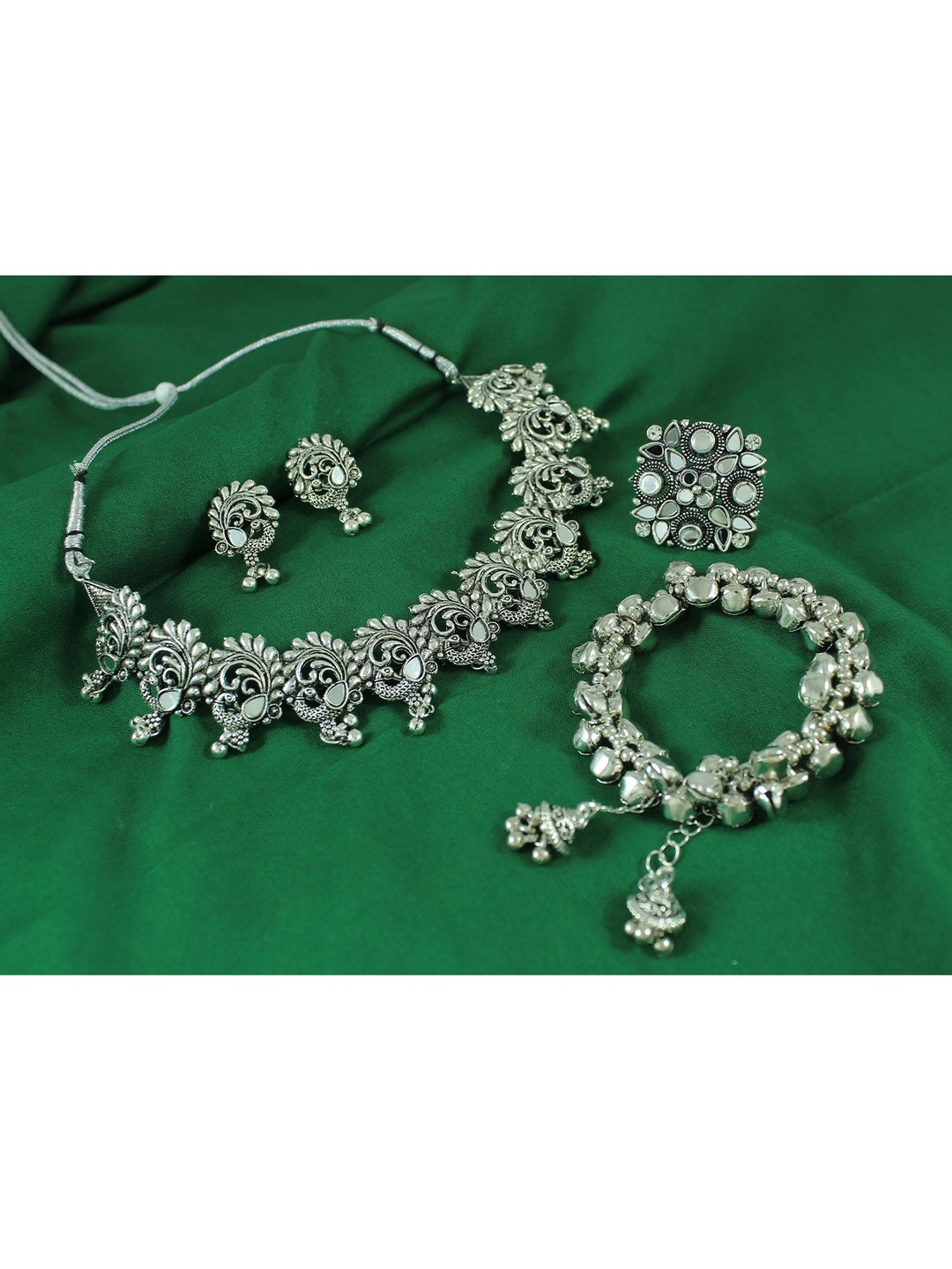 JFL - JEWELLERY FOR LESS Silver-Plated Jewellery Set