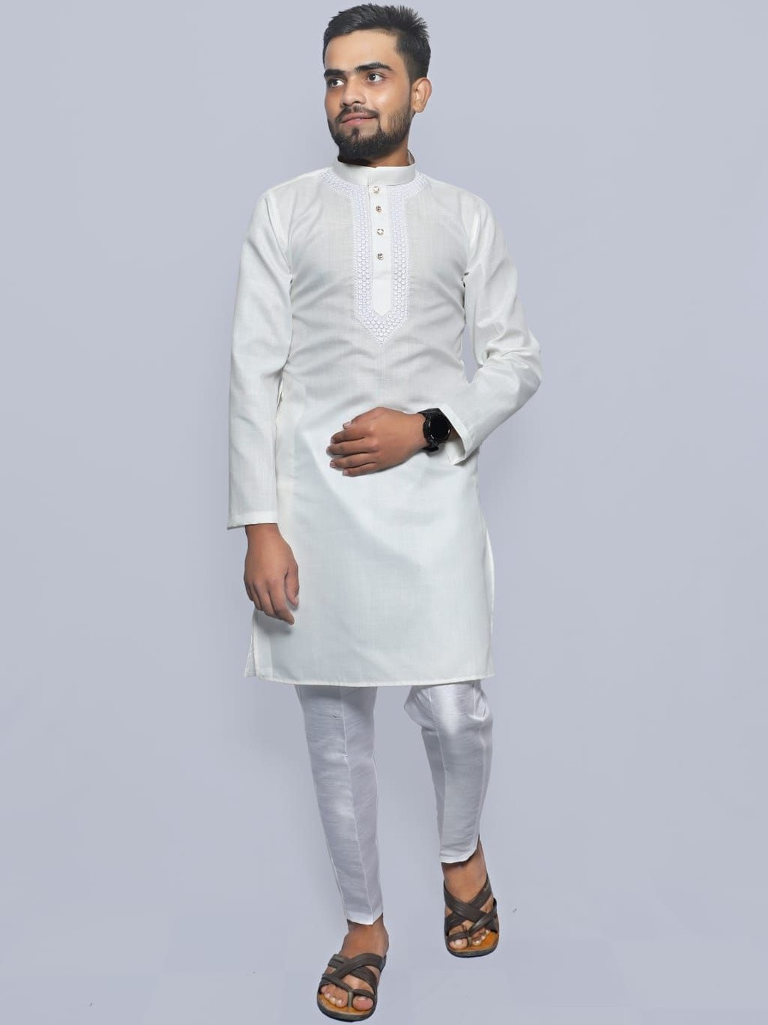 VERAIMAA FASHION Men Embroidered Regular Pure Cotton Kurta with Churidar