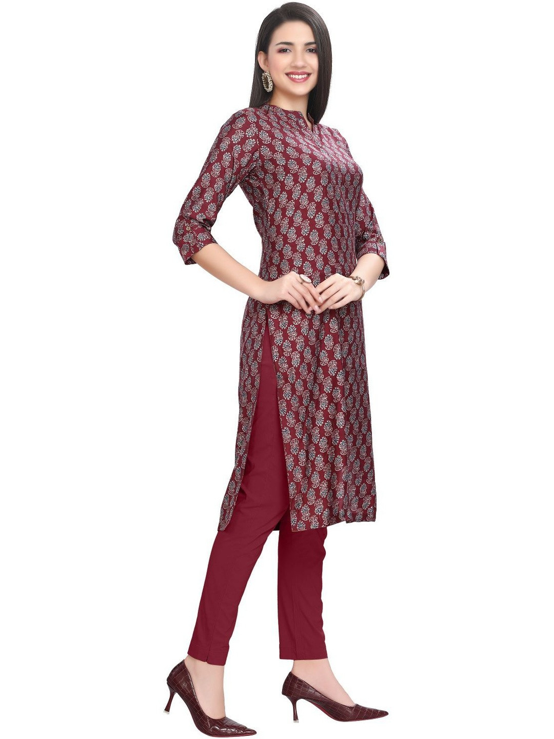 GREAT OUTFITS Women Printed Pure Silk  Kurtis