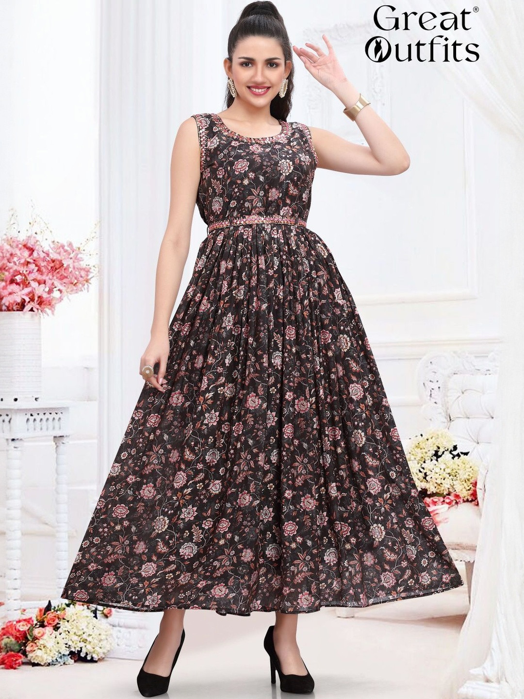 GREAT OUTFITS Women Black Modal  Kurtis