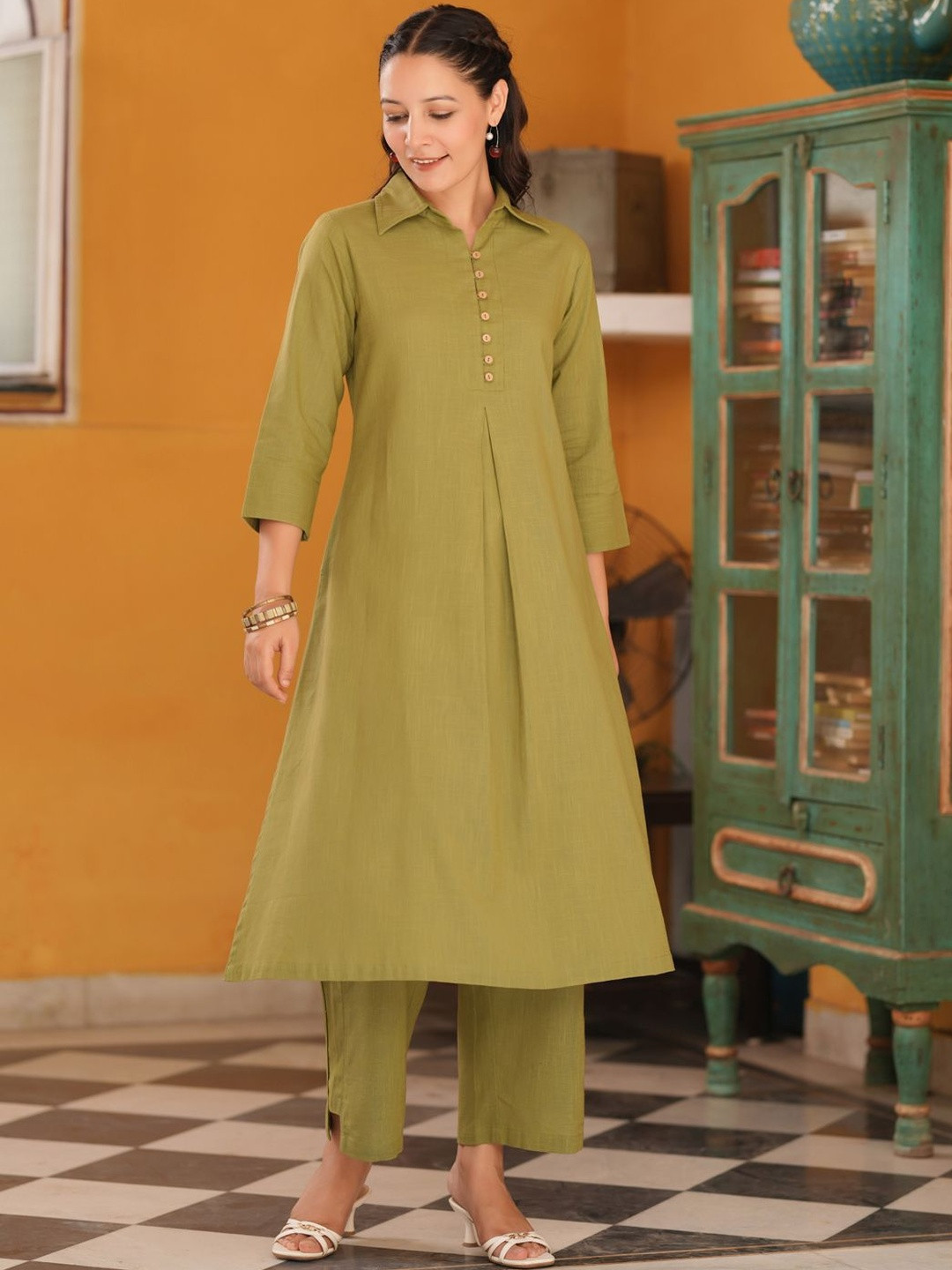 Rain & Rainbow Shirt Collar Pure Cotton A-Line Kurta With Trousers