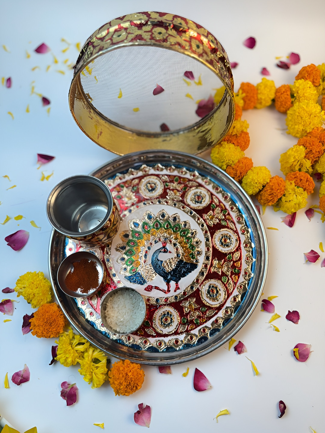 Giftii 5 Pieces Red Printed Karwa Chauth Set