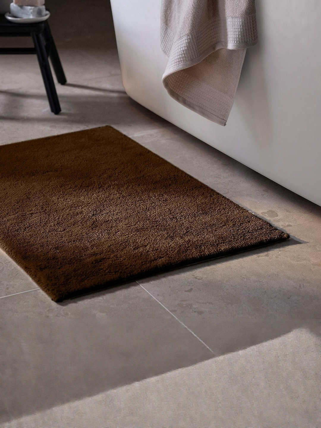 enera Stello Coffee Brown Quick-Dry & Anti-Skid Large Bath Mat - 50 cm x 80 cm
