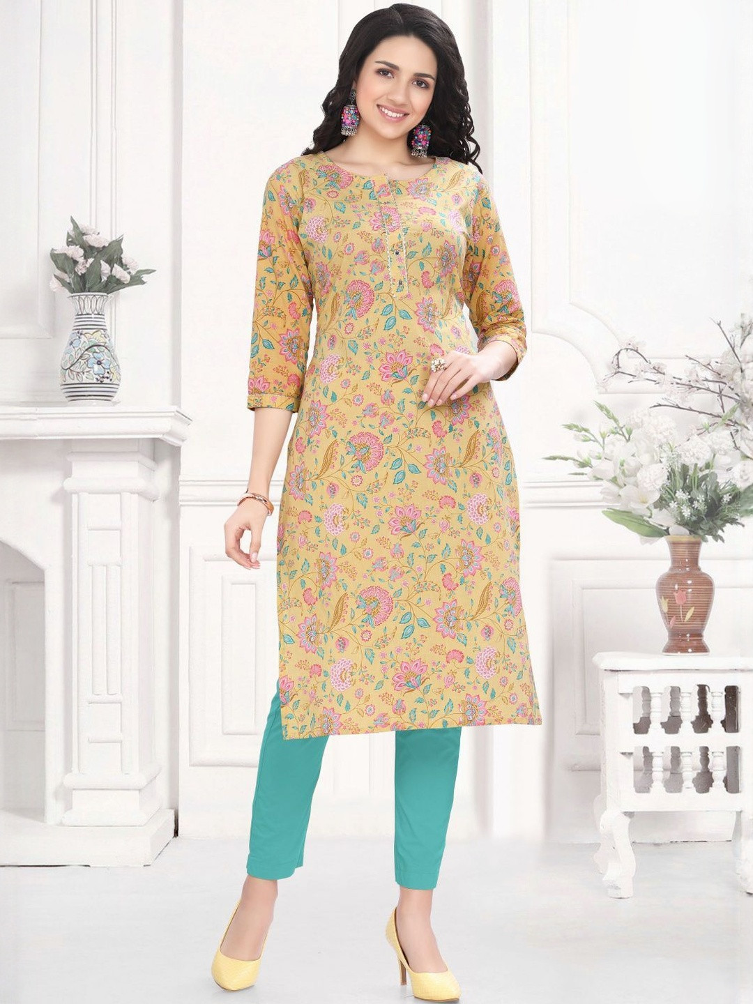 GREAT OUTFITS Women Pure Cotton Floral Print Kurtis