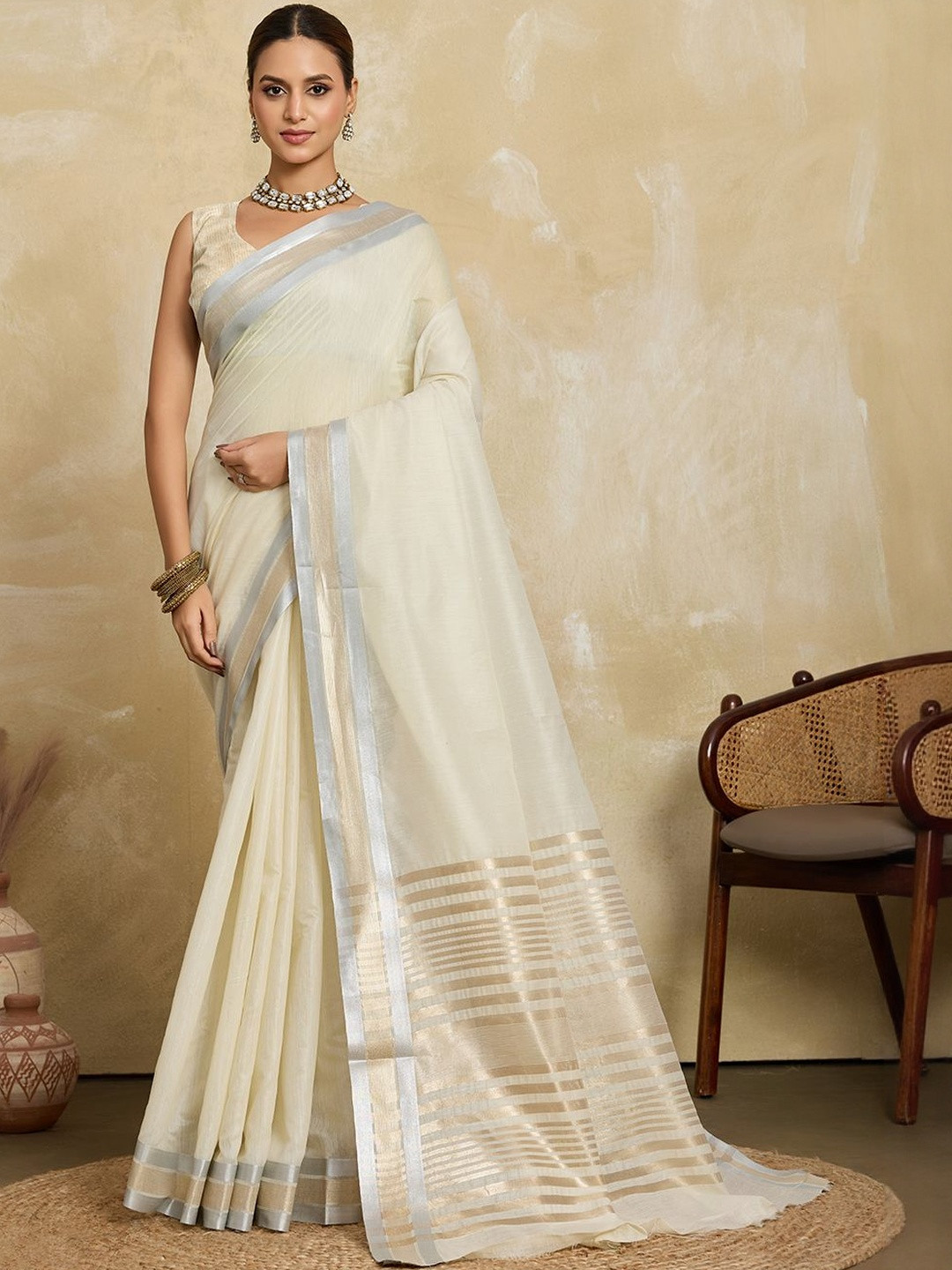 BFM Woven Design Zari Saree With Blouse Piece