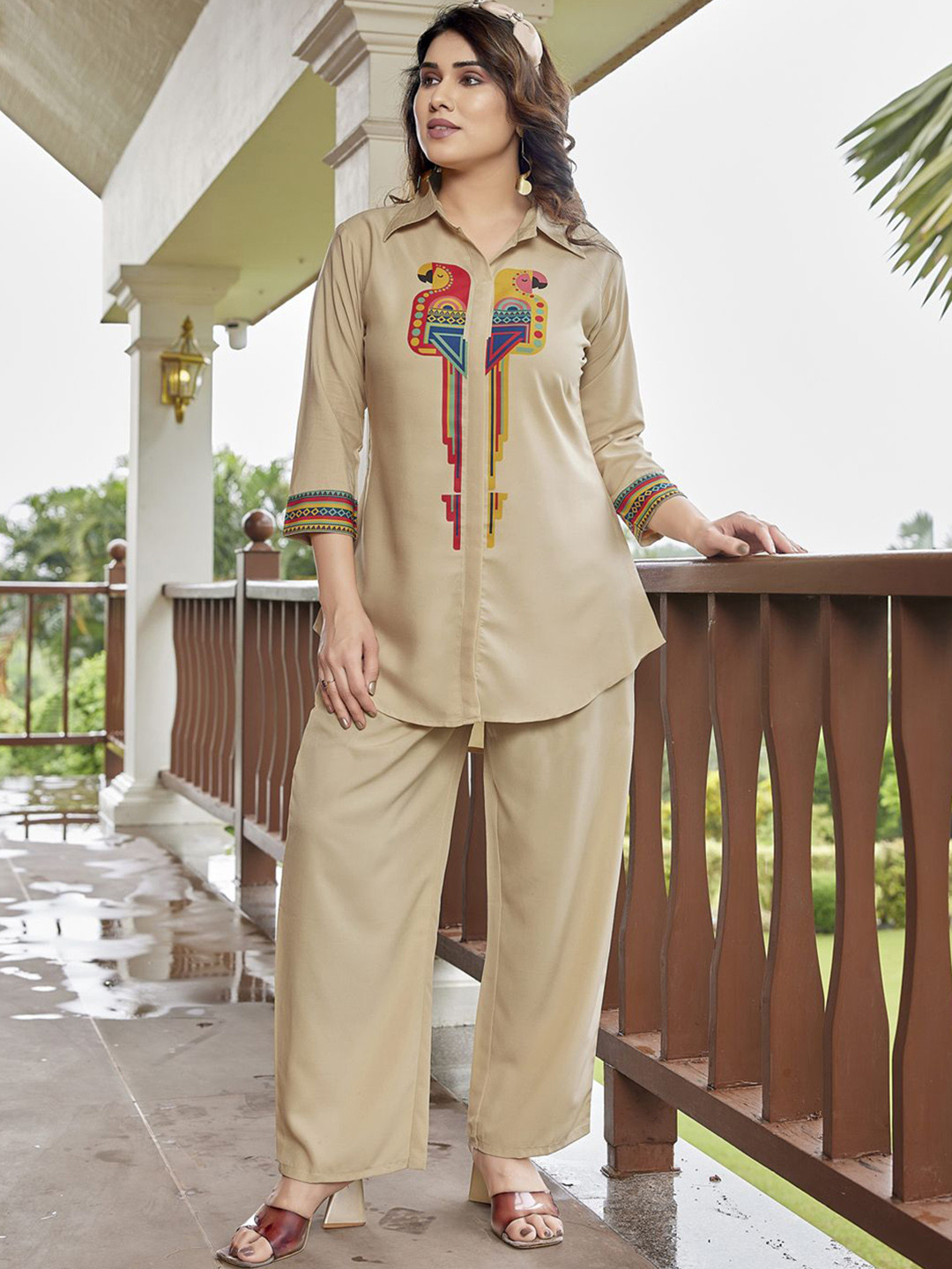 STYLE SAMSARA Twin Parrot Printed Shirt Collar Shirt & Trouser