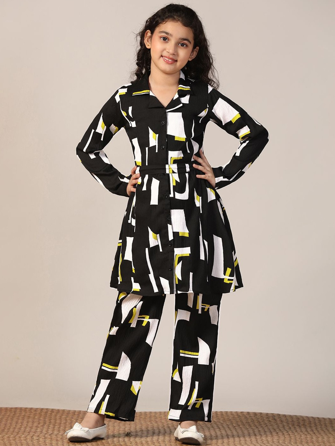 YK Girls Black Viscose Rayon Printed Knee Length Long Sleeves Shirt Collar Clothing Set