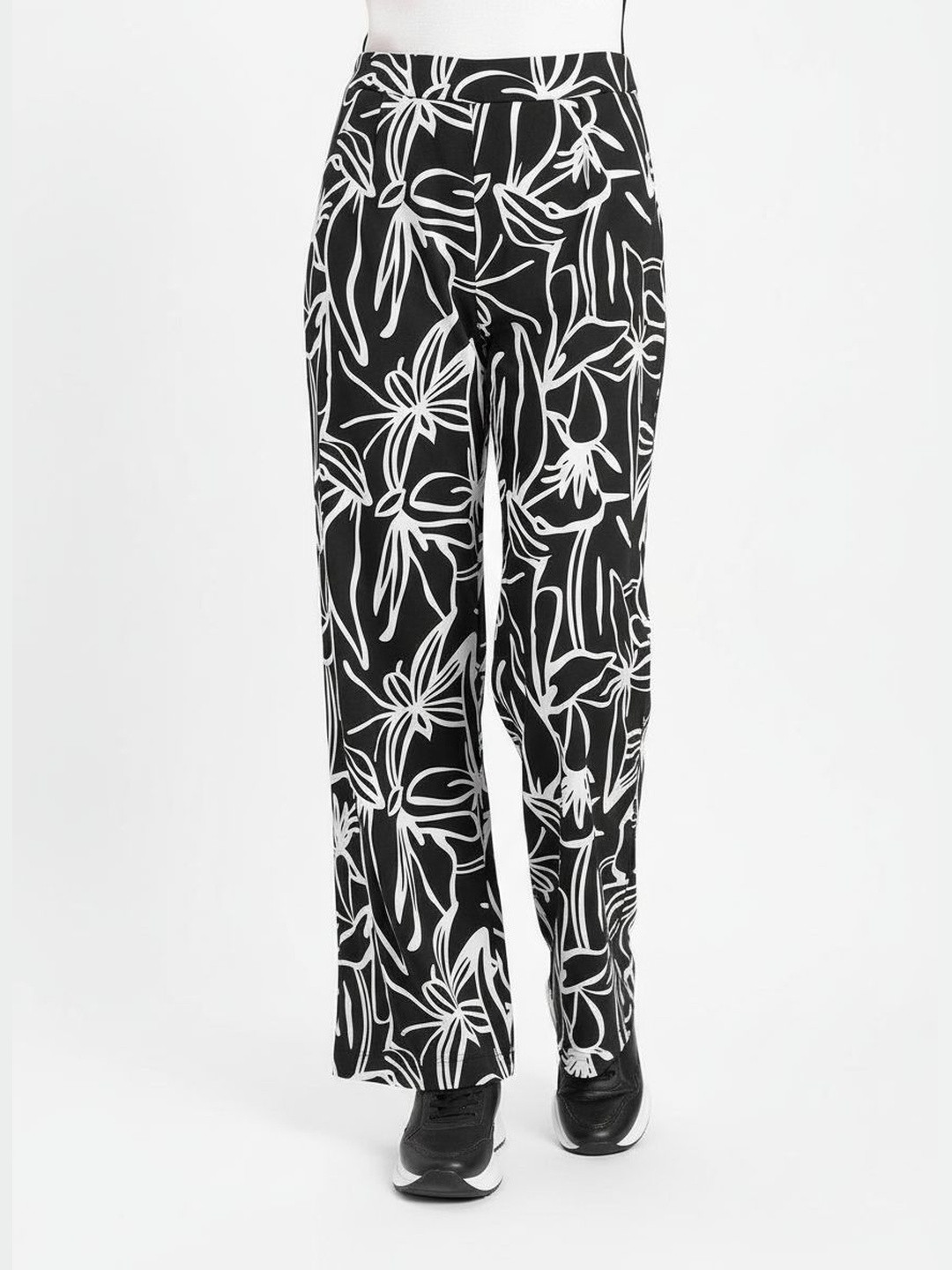 DressBerry Women Mid-Rise Floral Printed Regular Fit Trousers