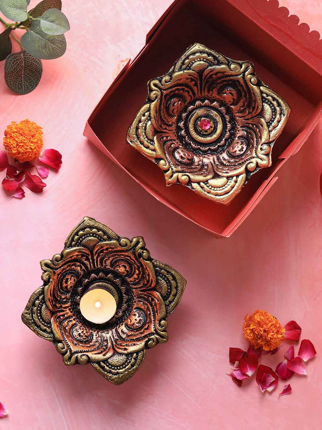 The handicraftian 2 Pieces Textured Terracotta Pooja Essentials