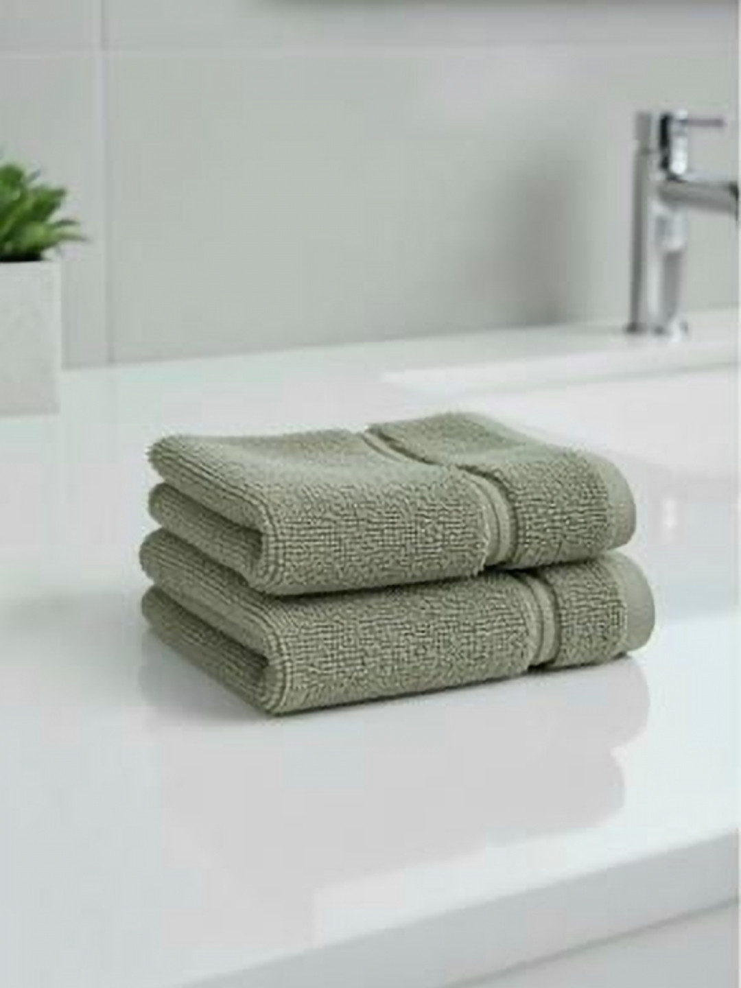 Triani Green 2Pcs Pure-Bamboo High Absorbent Anti-Microbial Ultra Soft 450-GSM Hand Towels