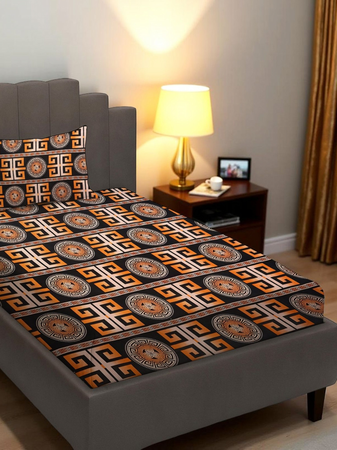 Aura Black & Brown Geometric 240 TC Single Bedsheet Set 5.79 m x 3.8608 m