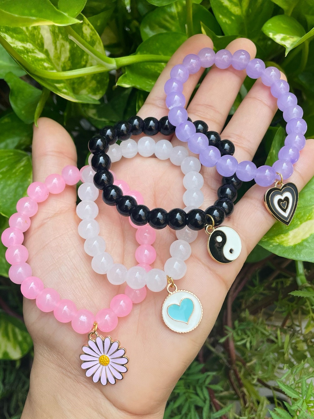 Amit Fashion Set Of 4 Glass NA Bangle