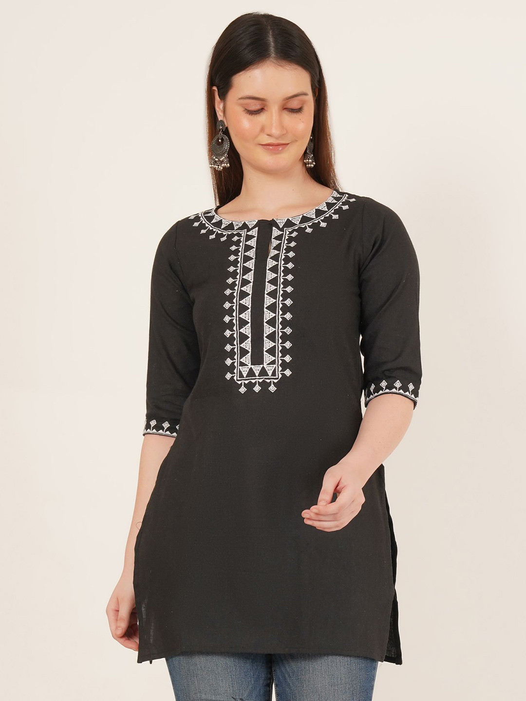 Missethic Women Solid Woven Design Round Neck Khadi Kurta