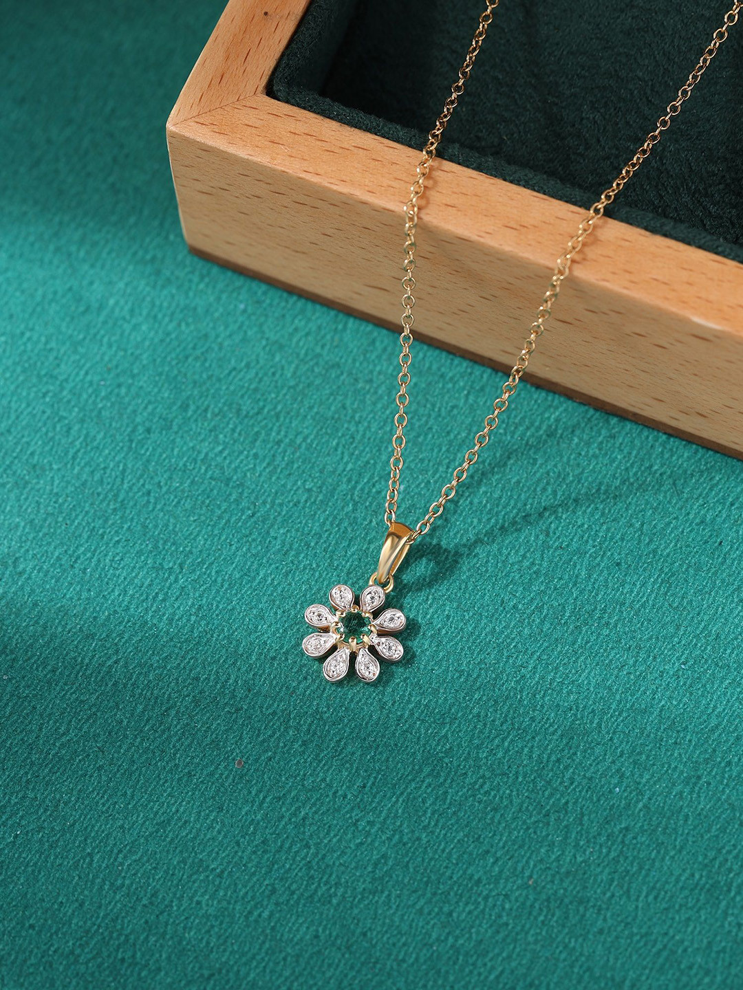 Ornate Jewels 925 Silver 18k Goldplated Natural Sakota Emerald Marigold Pendant With Chain