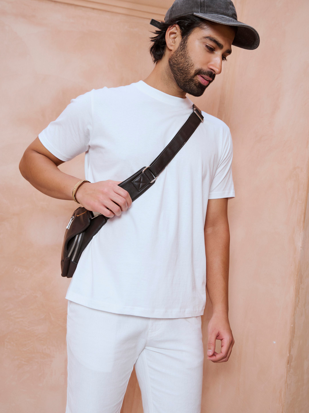 KINGDOM OF WHITE Round Neck Pure Cotton T-Shirt