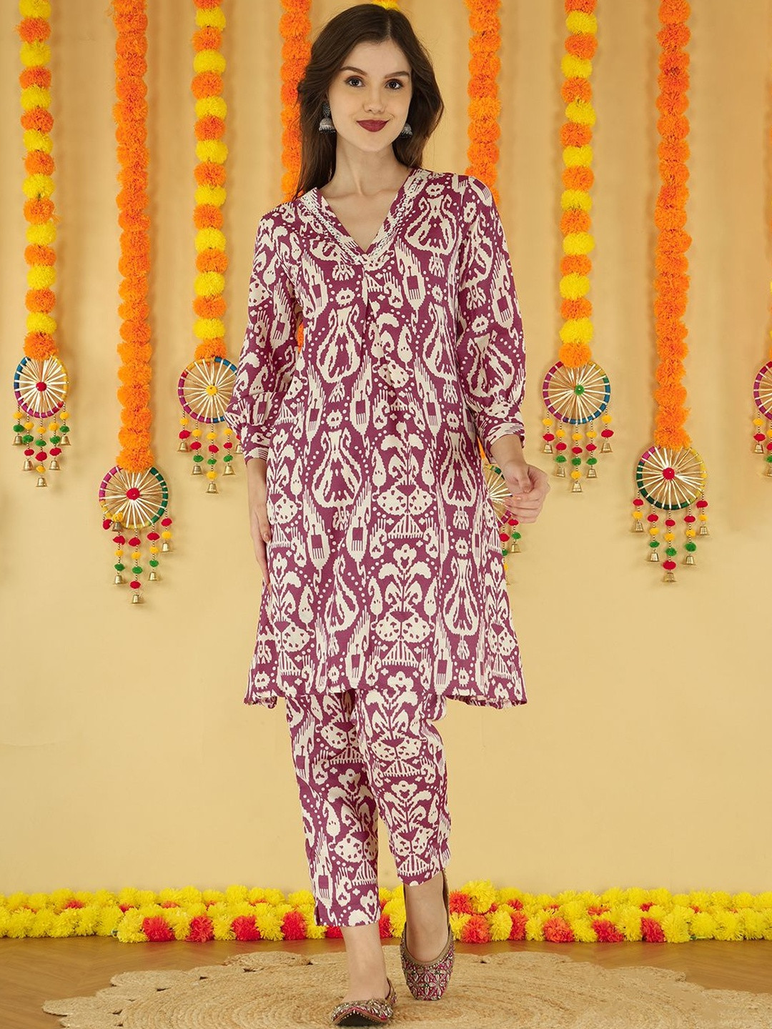 Anouk Women Ethnic Motifs Screen Print V-Neck Cotton Tunic With Trousers Co-Ords