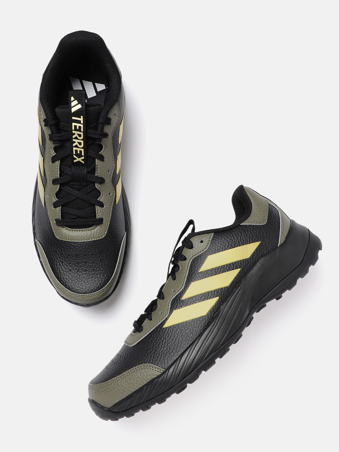 ADIDAS Men QuestCrest Walking Shoes