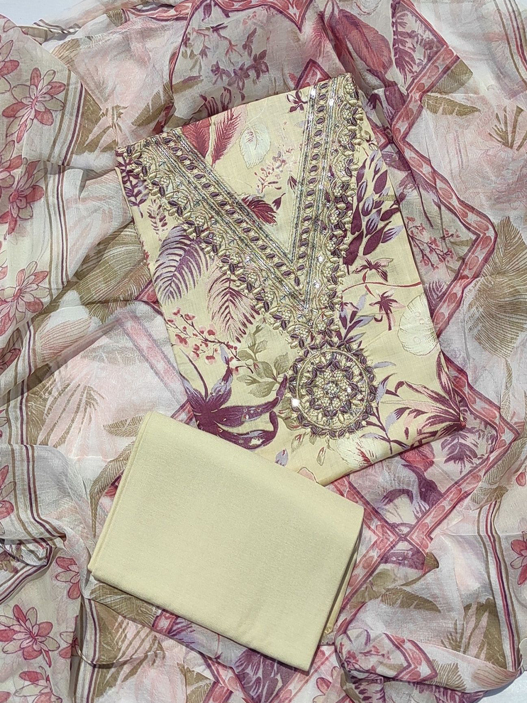 GC 80 BY GAURI COLLECTION Printed Unstitched Dress Material