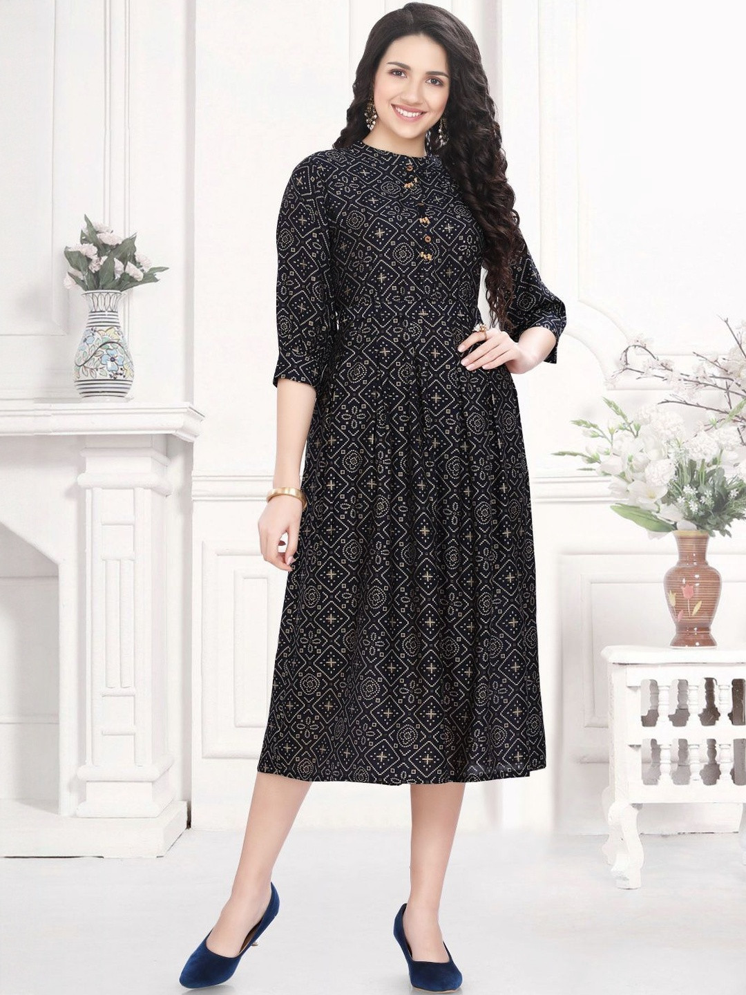 GREAT OUTFITS Women Blue Modal  Kurtis