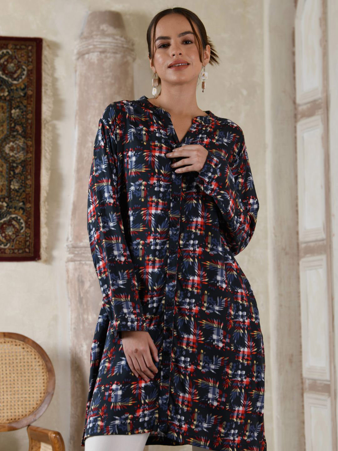 Saraj Women Checked Daily Straight Kurta