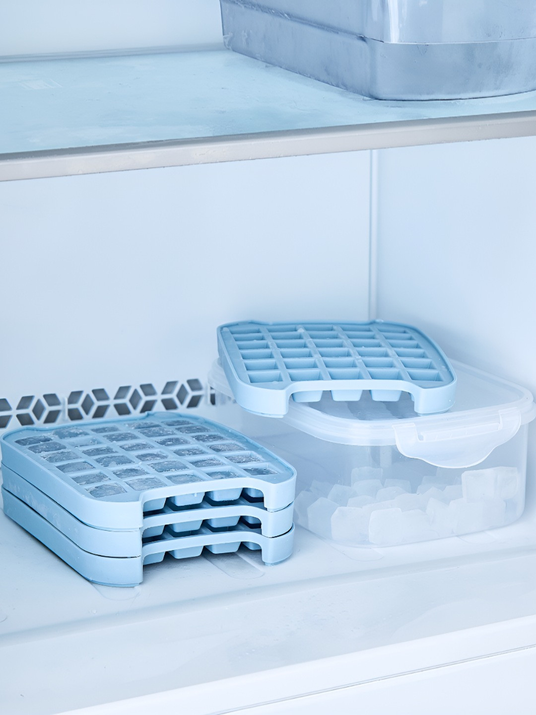 Home Centre Blue 5 Pieces Canister Container With Ice Cube Trays