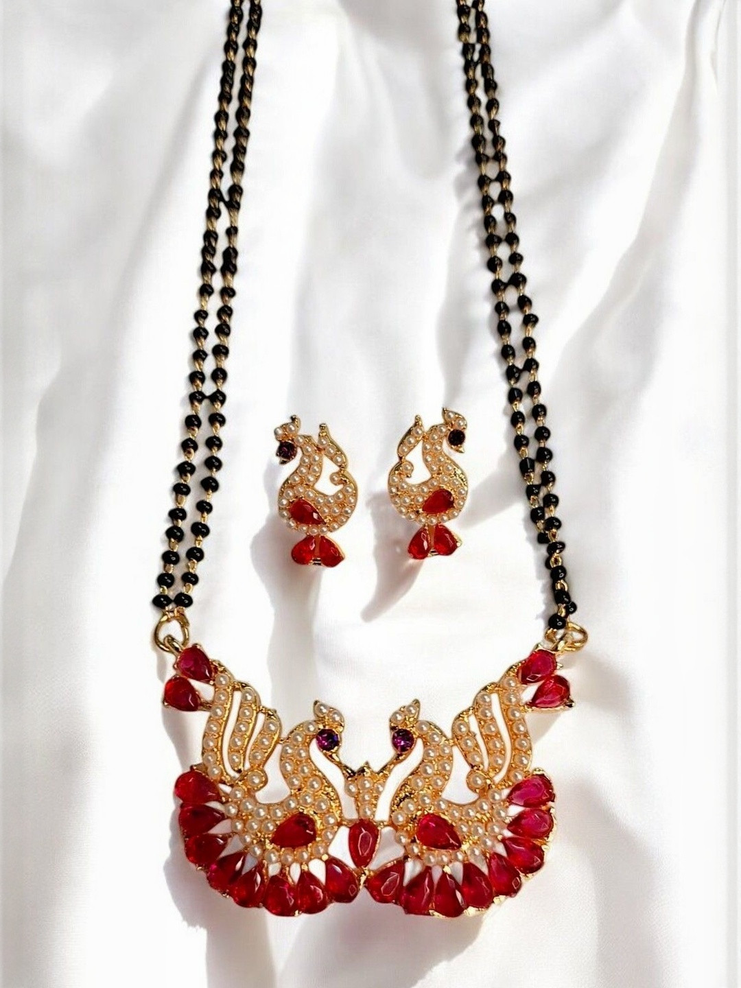 INDIAURA MODE Gold-Plated Artificial Stones Studded And Beaded Mangalsutra With Earrings