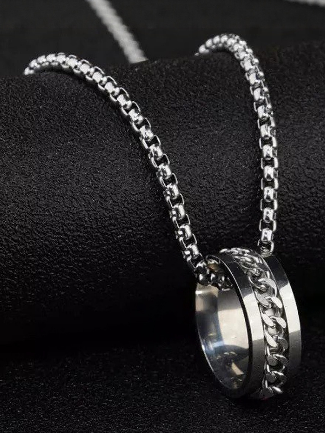 Janki Retails Unisex Stainless Steel Circular Shaped Necklace